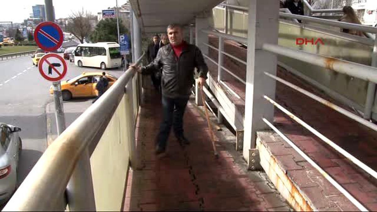 Yürüme Engelli Vatandaşların Metrobüs Çilesi