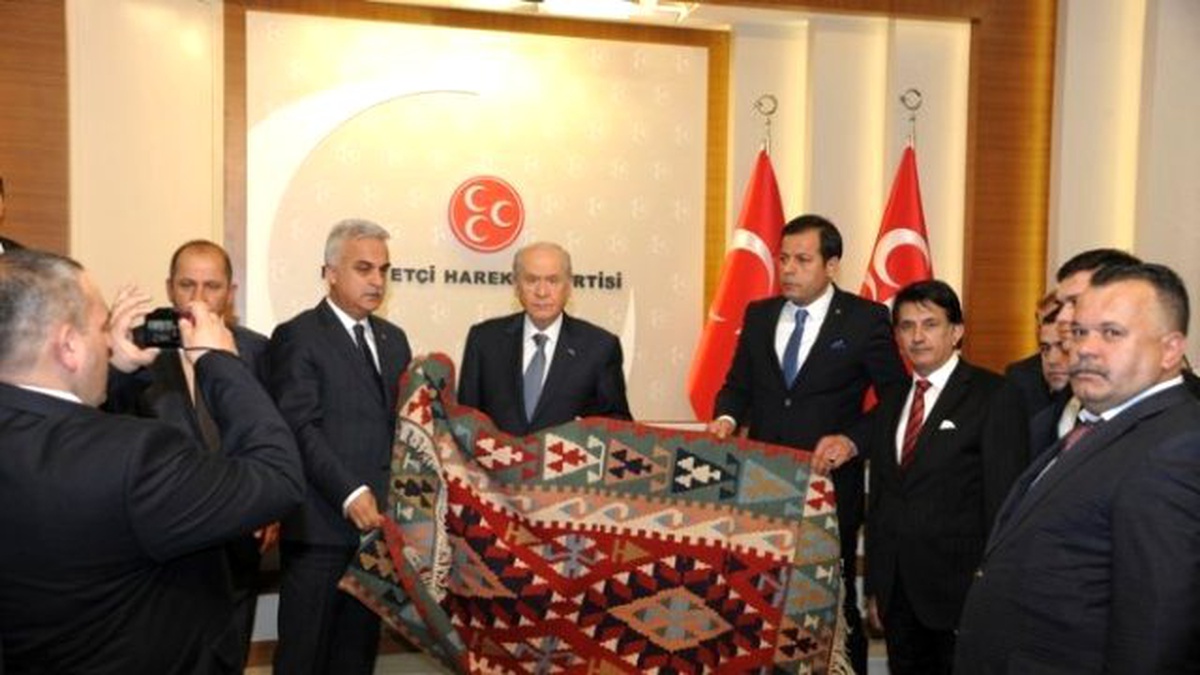 Bahçeli, MHP Adana İl Teşkilatı\'nın Yeni Yönetimini Tebrik Etti