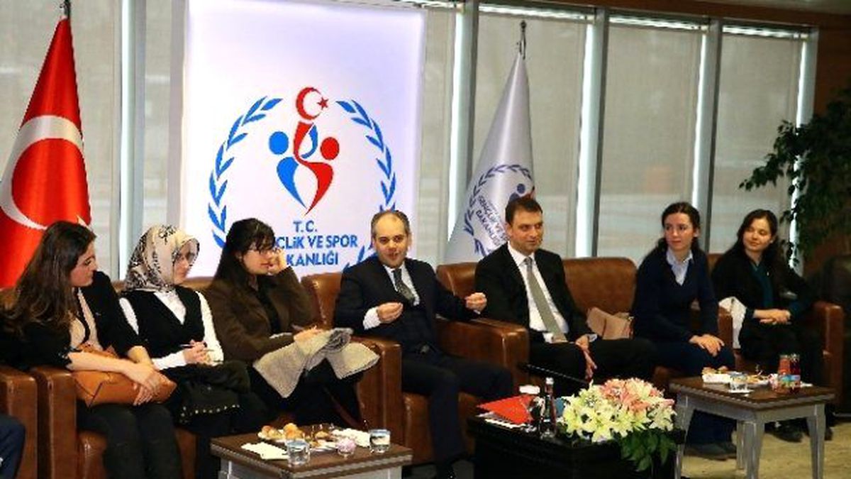 Bakan Kılıç Üniversite Öğrencilerini Kabul Etti