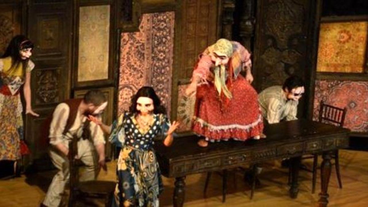 Bezirgan, Bodrum'da Sahnelendi