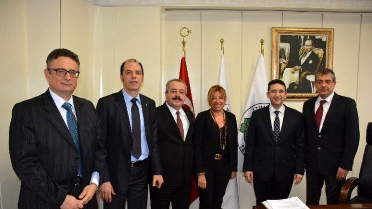 Bist Eski Başkanı Turhan\'dan İTO\'ya Ziyaret