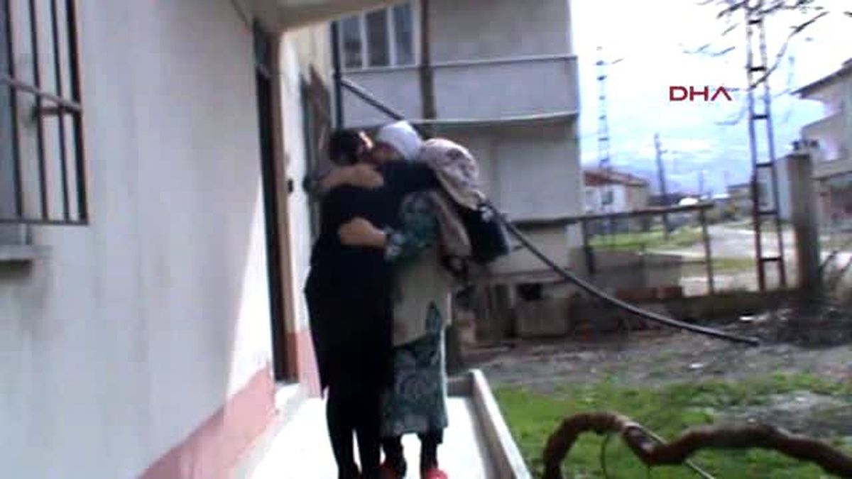 Bursa - Ukrayna\'dan Kaçan Ahıskalı Türkler İnegöl\'e Geldi