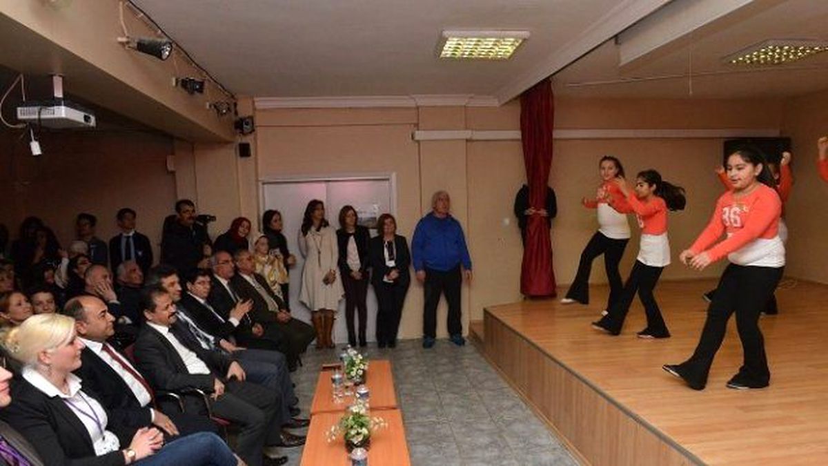 Çiğli Belediyesi\'nden Comenius\'a Destek