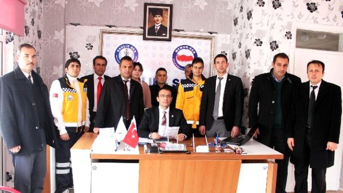 Dural: "Sağlıkçıların Yıpranma Payının Takipçisiyiz"