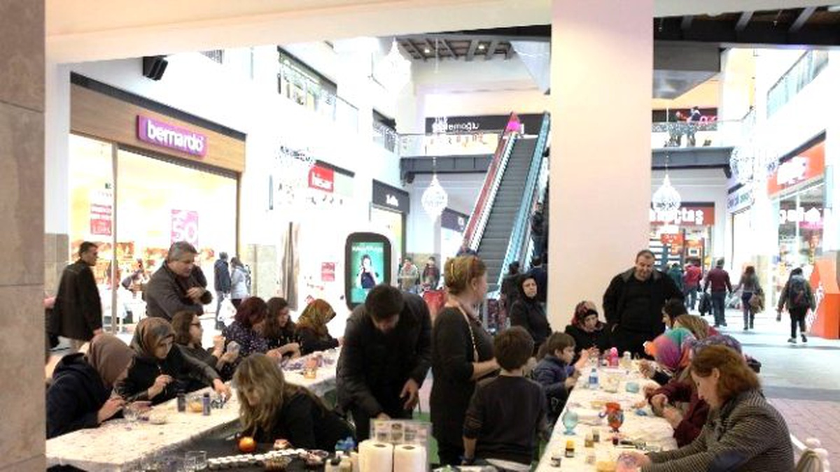 Forum Gaziantep\'te Kadınlar En Güzel Mumlukları Yapmak İçin Yarıştı