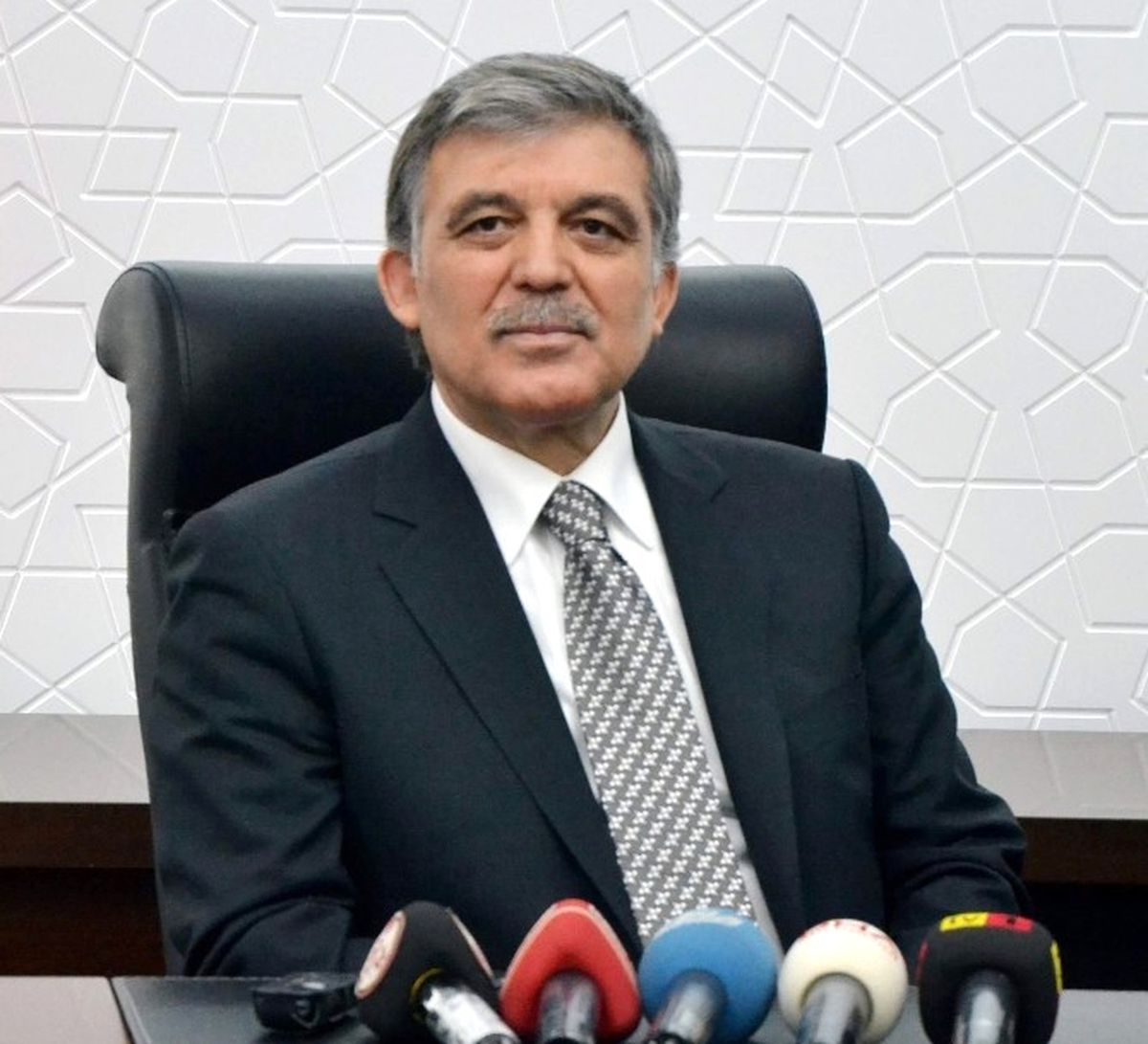 Gül\'den \'Aktif Siyaset\' Açıklaması