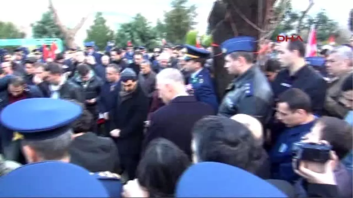 İzmir - Şehit Pilot Üsteğmen Özkaya, İzmir'de Toprağa Verildi