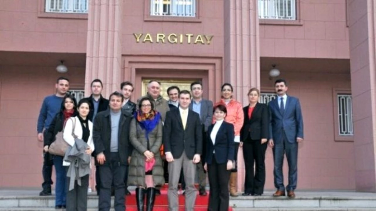 İzmir Üniversiteli Hukukçulardan Ankara Çıkarması
