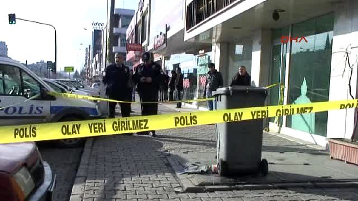 Şişirdiği Otomobil Lastiği Patladı, Babası Yaralandı