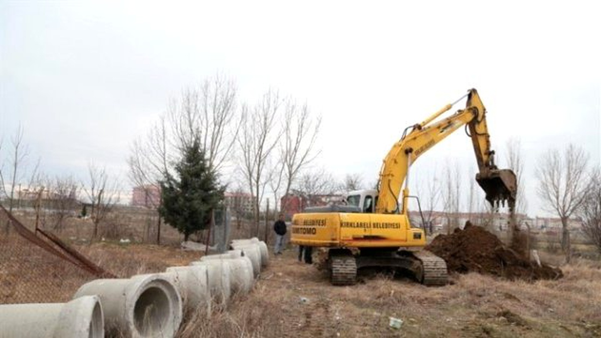 Kırklareli Yeni Sanayi\'de Yağmur Suyu Kanalı Çalışması Başladı