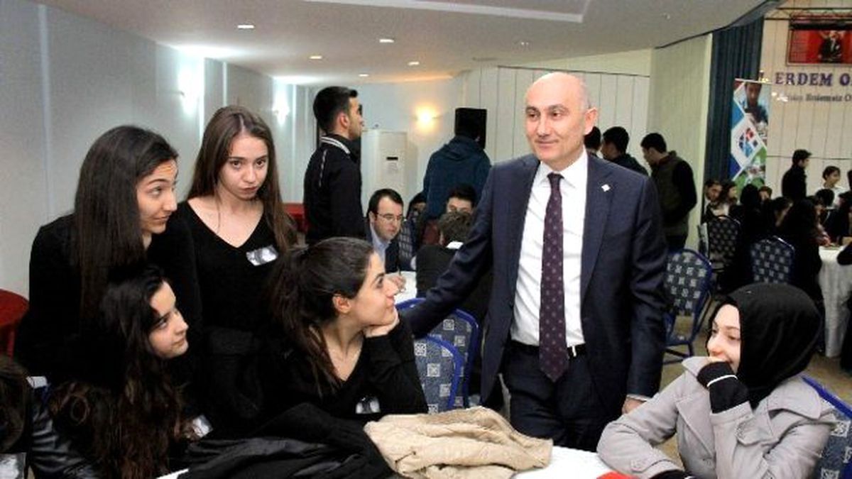 Lys Adaylarına Kariyer Günleri
