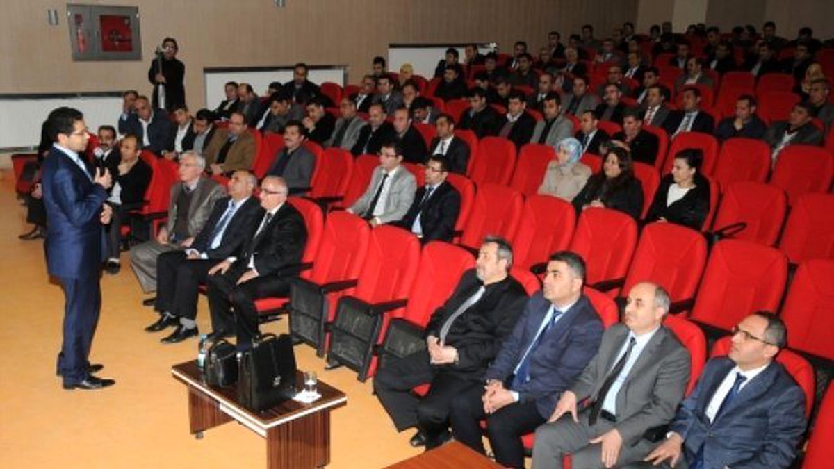Okul Müdürlerine Liderlik Eğitimi