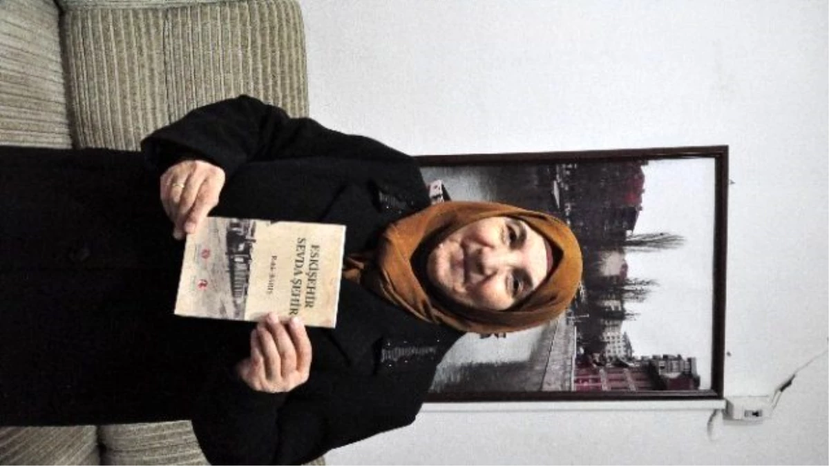 Rabia Barış \'Eskişehir Sevda Şehir\' Kitabını Tanıttı