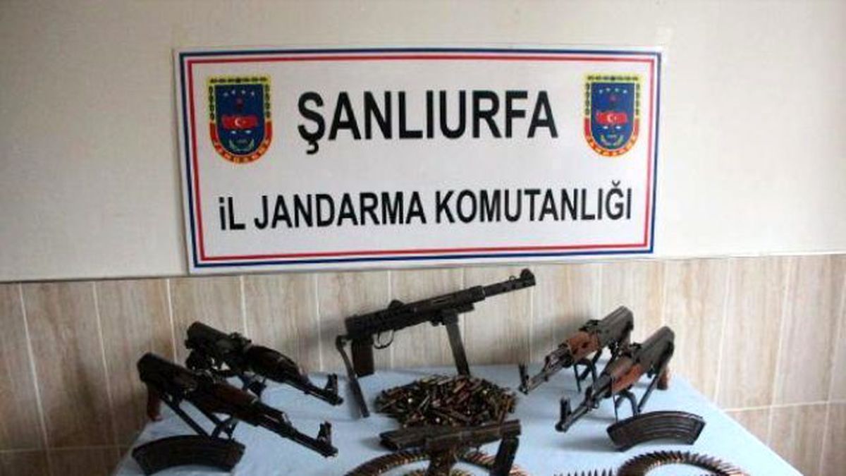 Şanlıurfa\'da, Suriye\'den Getirilen Silah ve Mühimmat Ele Geçti