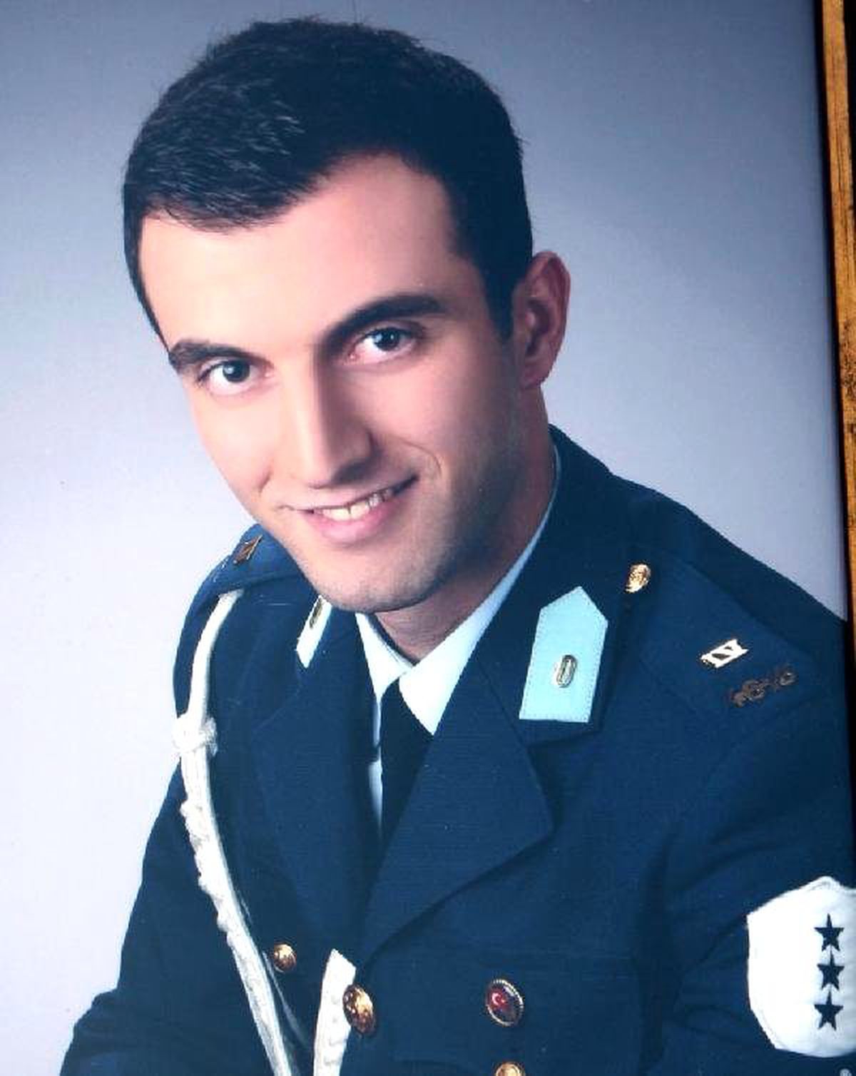 Şehit Pilotun Evine Ateş Düştü