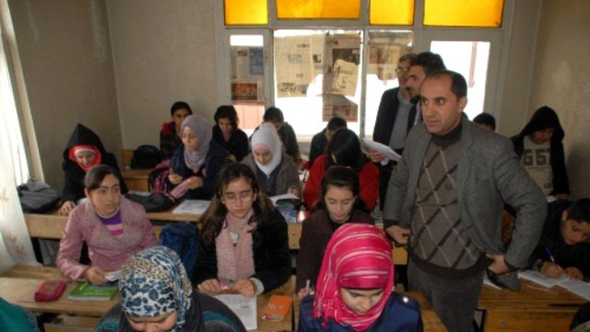 Suriyeli Eğitimcilerin Maaşı UNİCEF\'ten