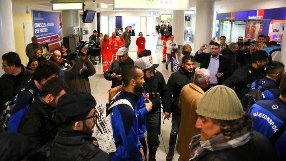 Trabzonspor Napoli Maçı İçin İtalya\'da