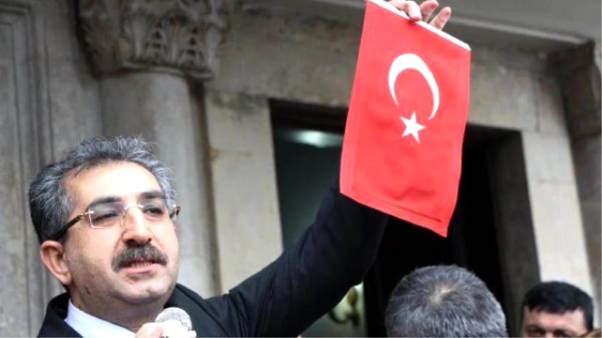 Vali Zahteroğlu, Bolu\'dan Ayrılırken Gözleri Doldu