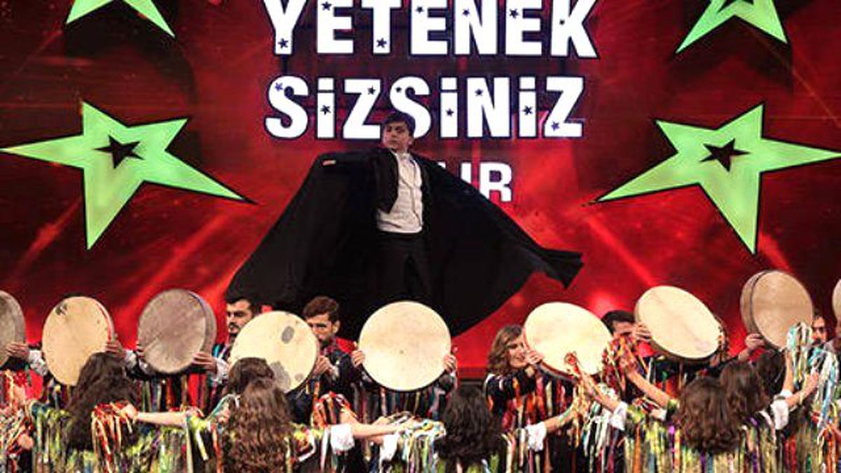 Yankı Dans Grubu\'un 2.tur Performansı