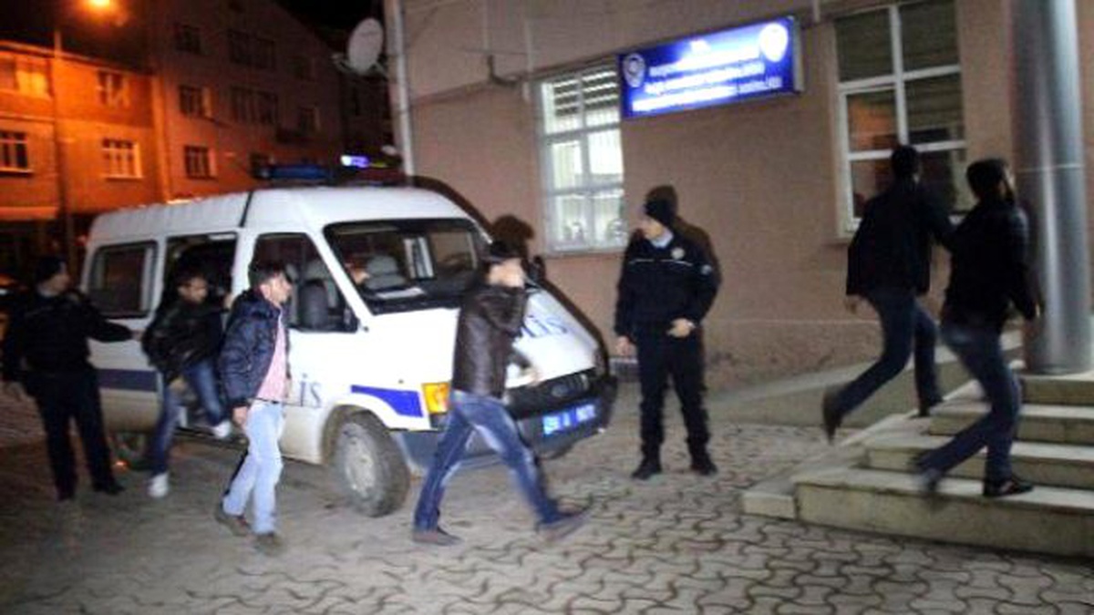Yurtta Öğrenci Kavgası: 20 Gözaltı