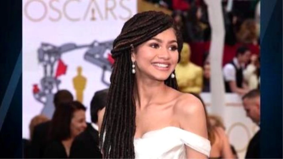 Zendaya Fires Back At \'Fashion Police\' After Hosts Say Her Dreadlocks Probably Smell Like Weed