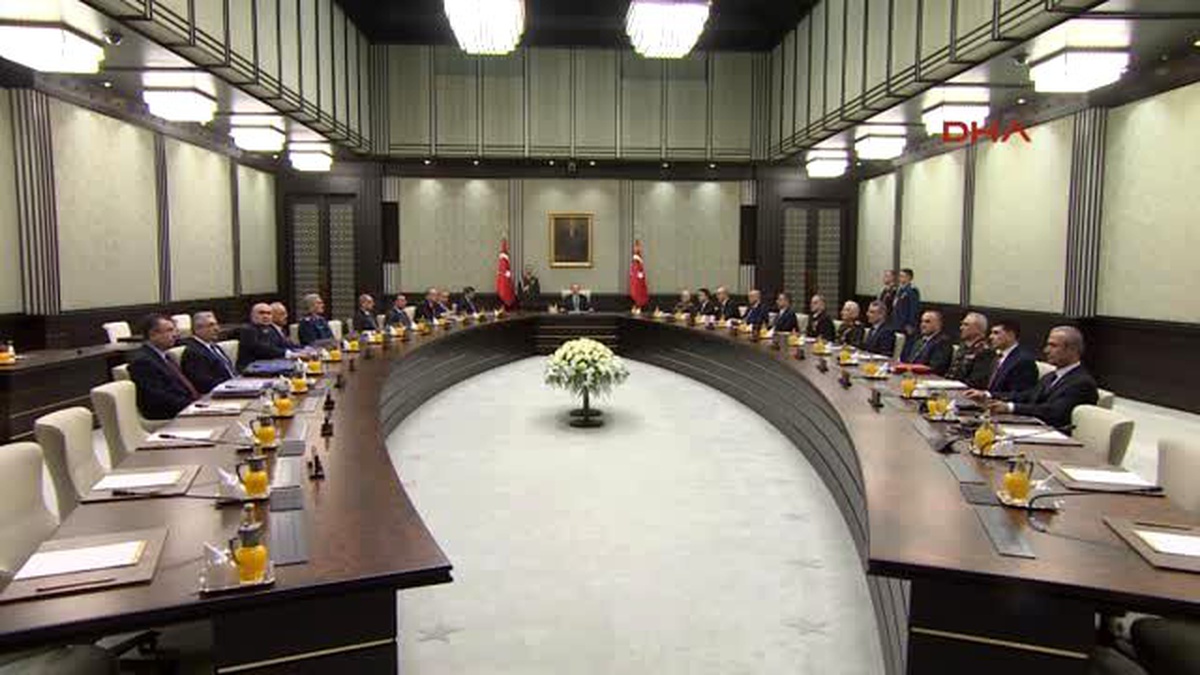 2015 Yılının İlk Mgk\'sı Cumhurbaşkanlığı Sarayı\'nda Başladı