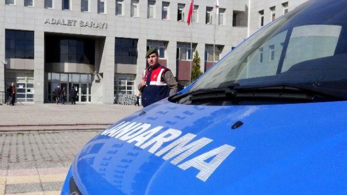 Ailesini Almaya Gelen Işid Militanı Aksaray\'da Yakalandı