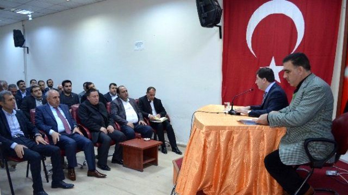 AK Parti Diyarbakır İl Başkanlığı\'nda İstişare Toplantısı Yapıldı