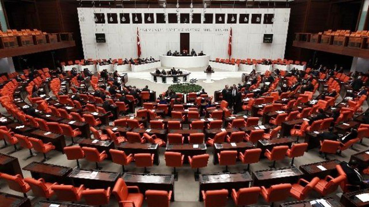 Bakan Yıldız İstifa İddiasına Cevap Verdi