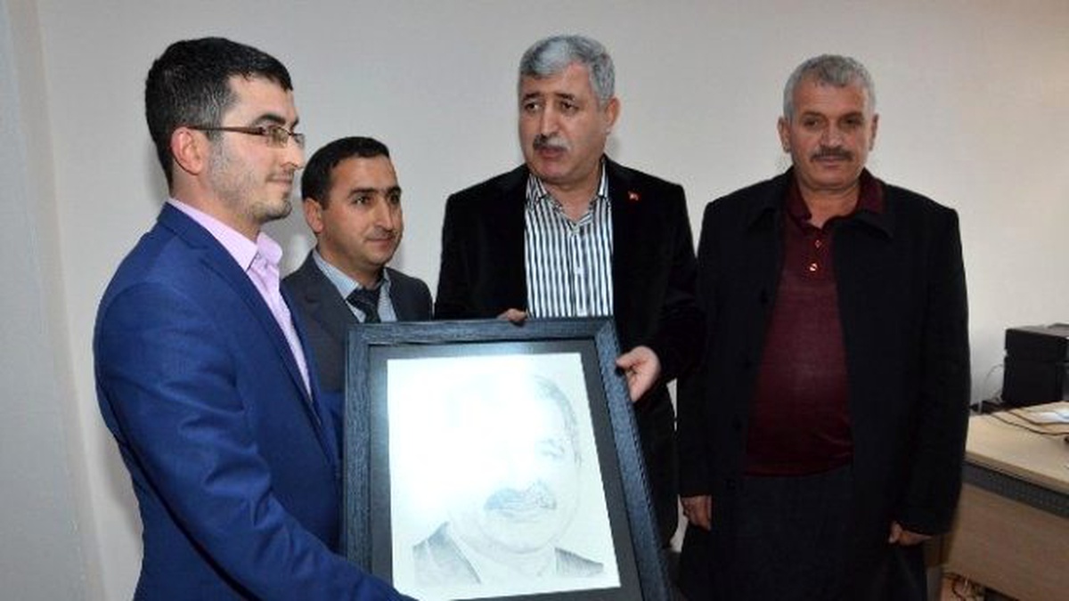 Başkan Polat\'ı Sevindiren Hediye