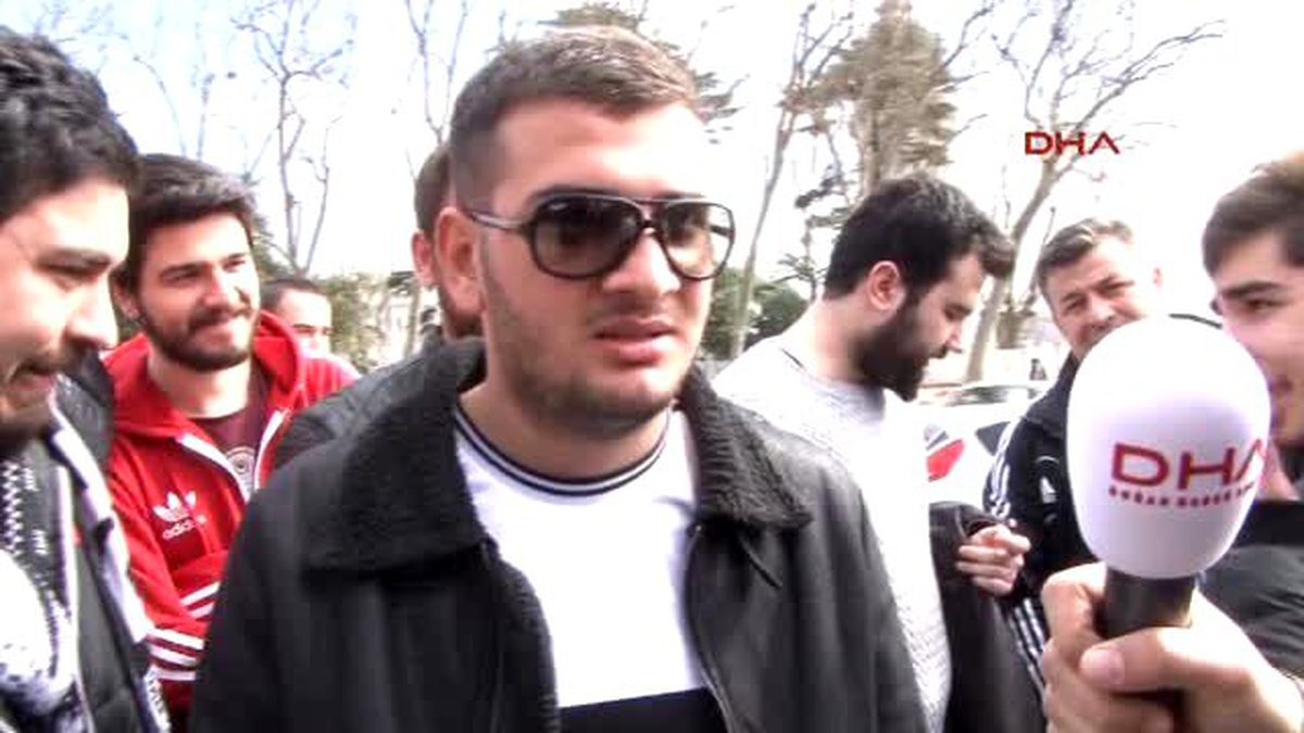 Beşiktaşlı Taraftarlardan 2 Km\'lik Kuyruk