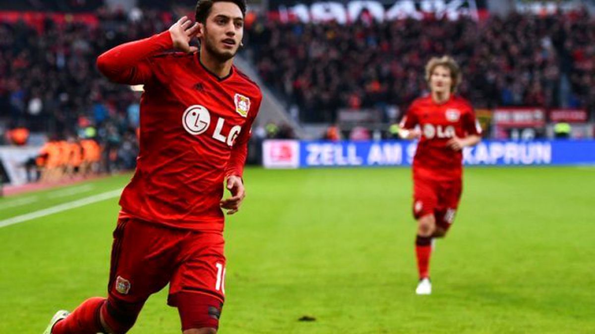 Çalhanoğlu\'ndan Fatih Terim\'e Mesaj!
