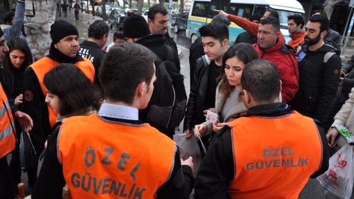 Ege Üniversitesi\'ne Girişler Kimlikle
