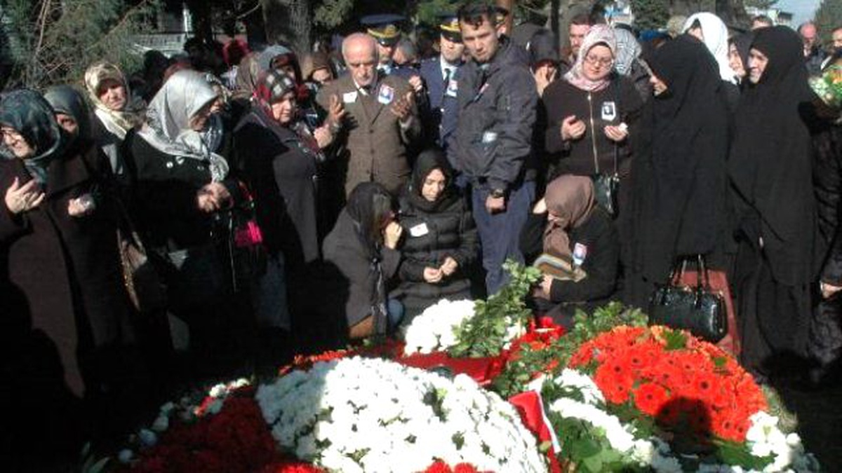 Ek - Şehit Pilot Üsteğmen Yasin Atalay Toprağa Verildi