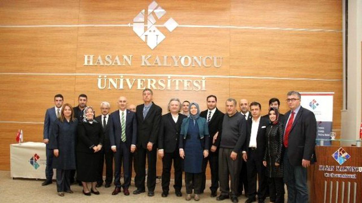 Hkü\'de "Ortadoğu\'da Son Gelişmeler" Paneli