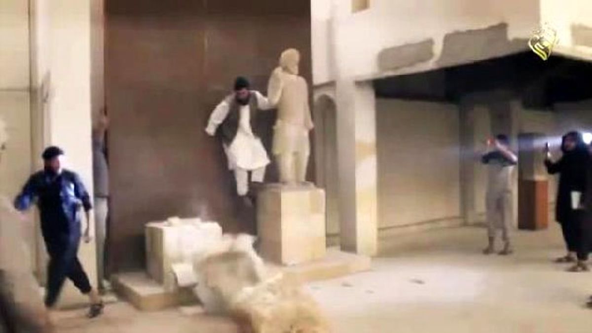 Işid Musul\'da Binlerce Yıllık Antik Heykelleri Yıktı