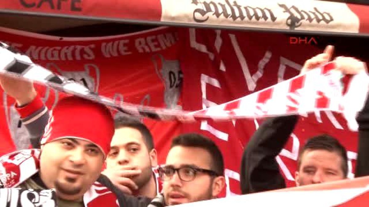 Liverpoollu Taraftarlar: "Olimpiyat Stadı\'na Gitmek Bizim İçin Hacca Gitmek Gibi Bir Şey"