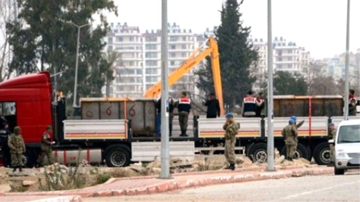 Hatay\'daki MİT TIR\'larının Durdurulmasıyla İlgili 1 Asker Tutuklandı