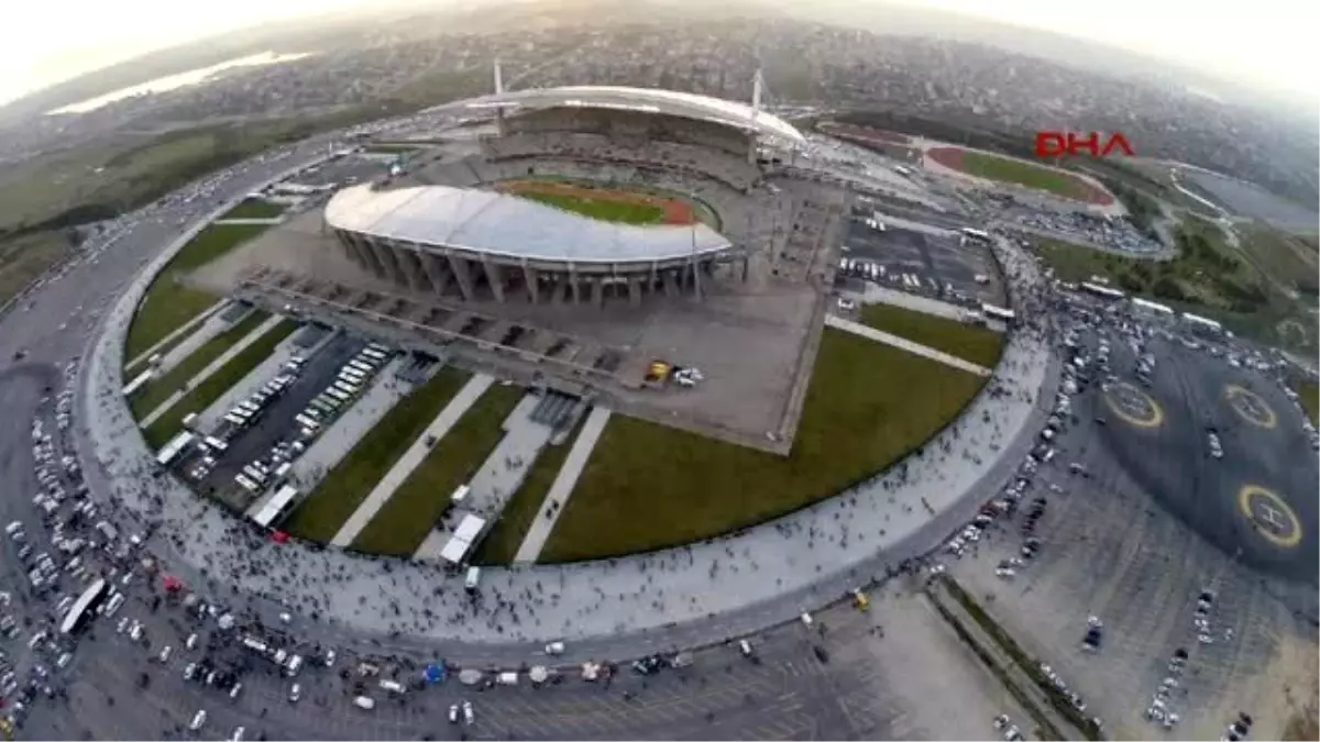 Olimpiyat Stadı\'nda Maç Heyecanı...