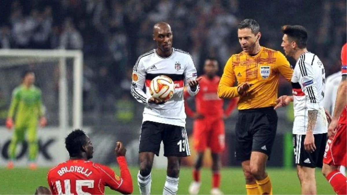 Beşiktaş-Liverpool Maçının İlk Yarısı Golsüz Bitti