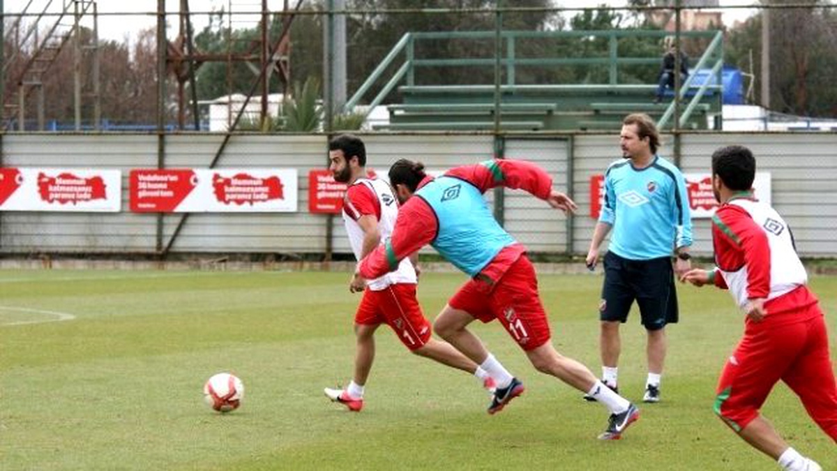 Ayhan Akman\'ın İlk Sınavı Orduspor\'a Karşı