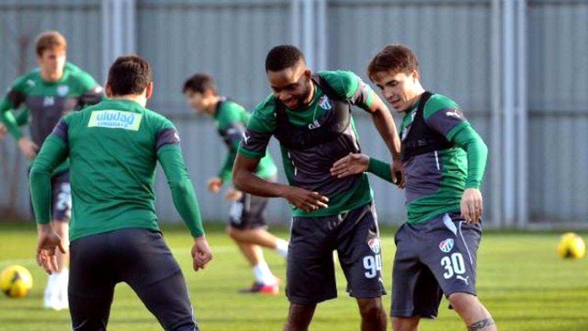 Bursaspor\'da, Mersin İdmanyurdu Hazırlıkları