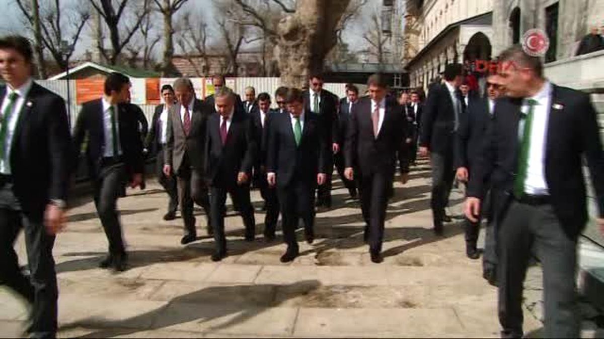 Davutoğlu\'nun Tarihi Yarımada Yürüyüşü