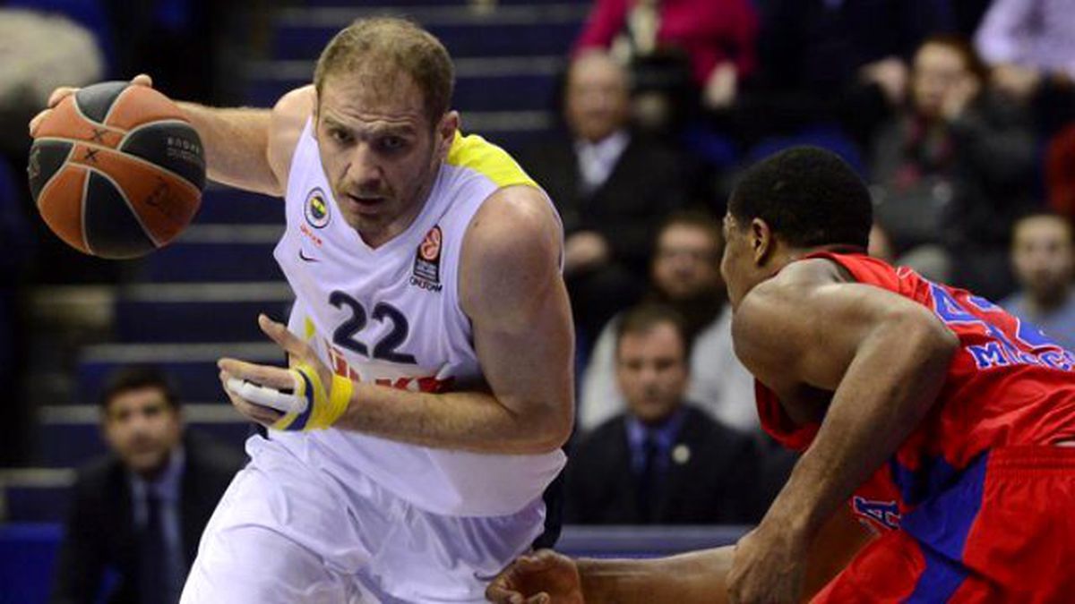 Fenerbahçe Ülker, CSKA Moskova'yı 81-75 Yendi