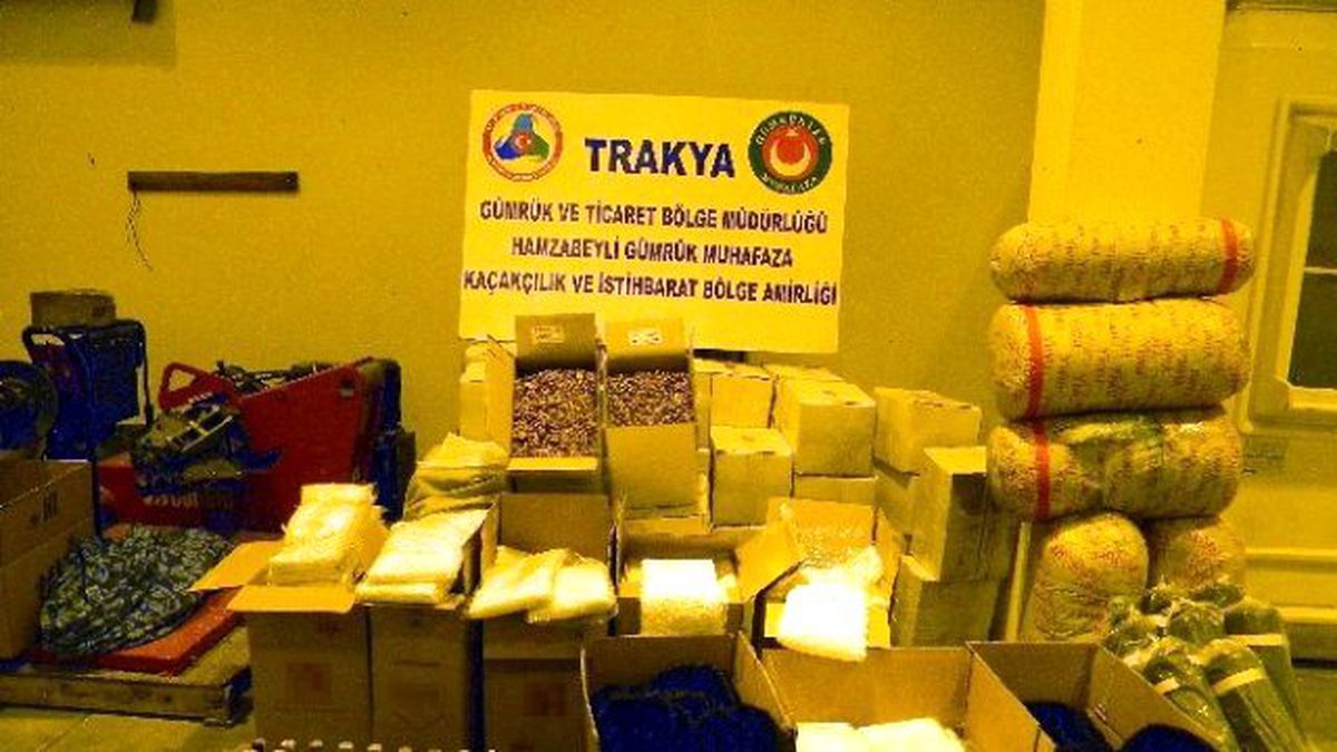 Hamzabeyli\'de 1 Ton 77 Kilo Kaçak Ceviz Ele Geçirildi