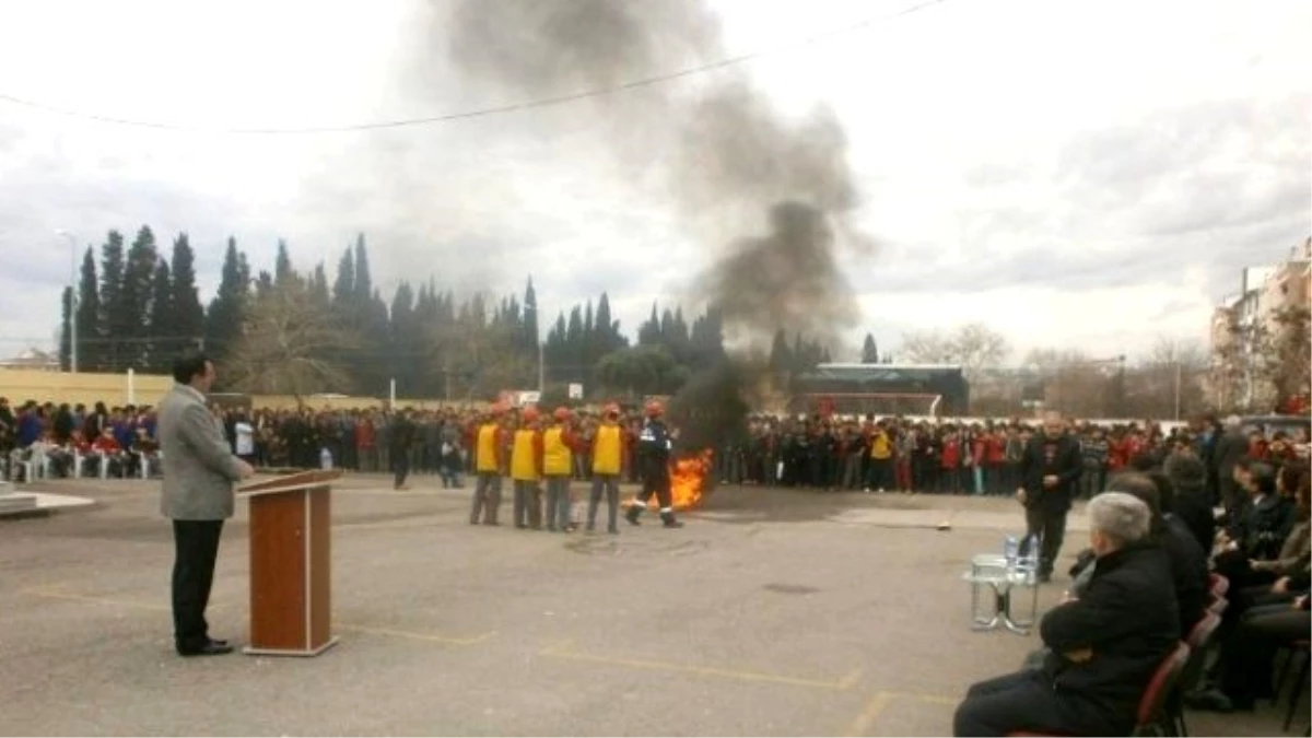 Okulda Yangın ve Deprem Tatbikatı