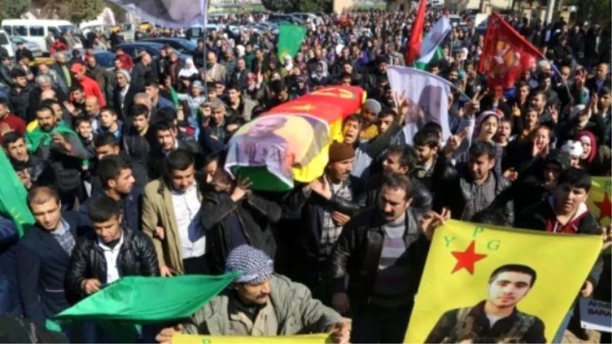 YPG\'li Ahmet Tekin Toprağa Verildi