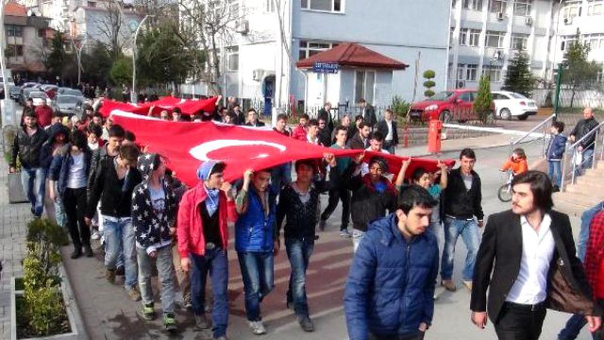 Bartın\'da Özgecan ve Fırat Eylemi