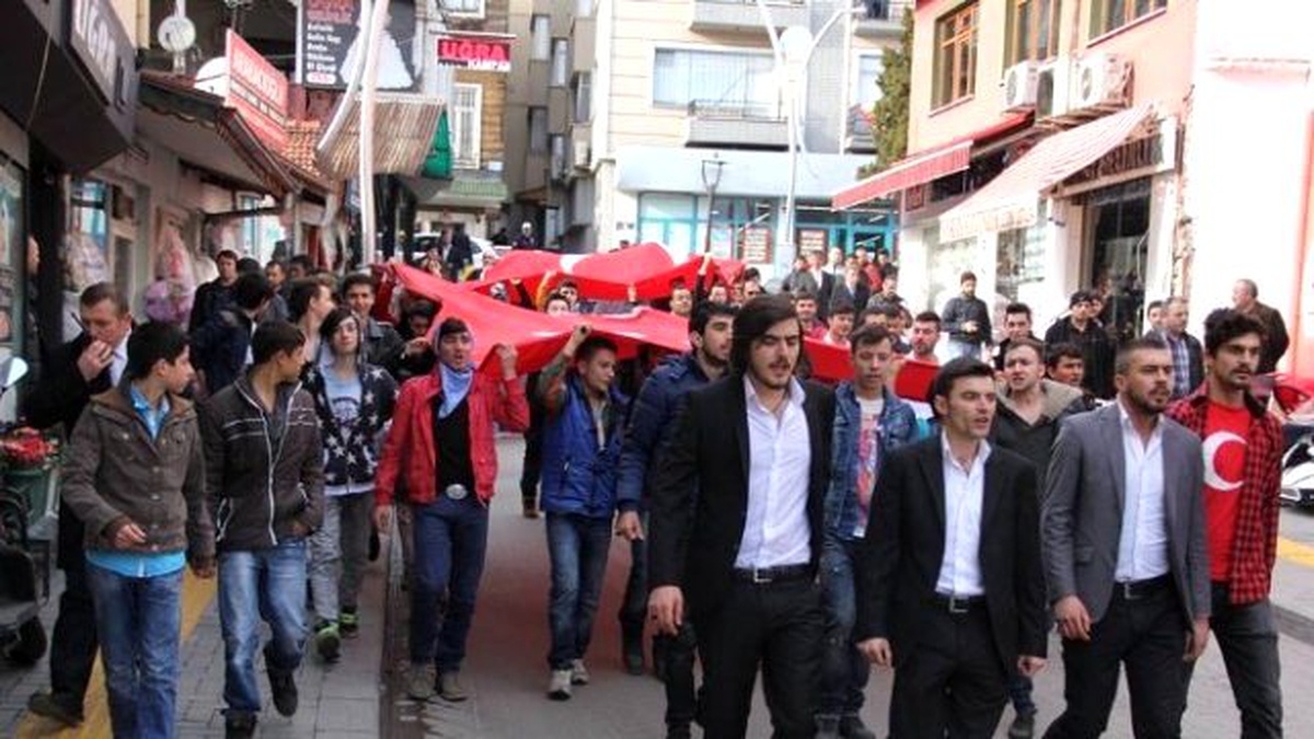 Bartın\'da Özgecan ve Fırat İçin Yürüyüş Yapıldı