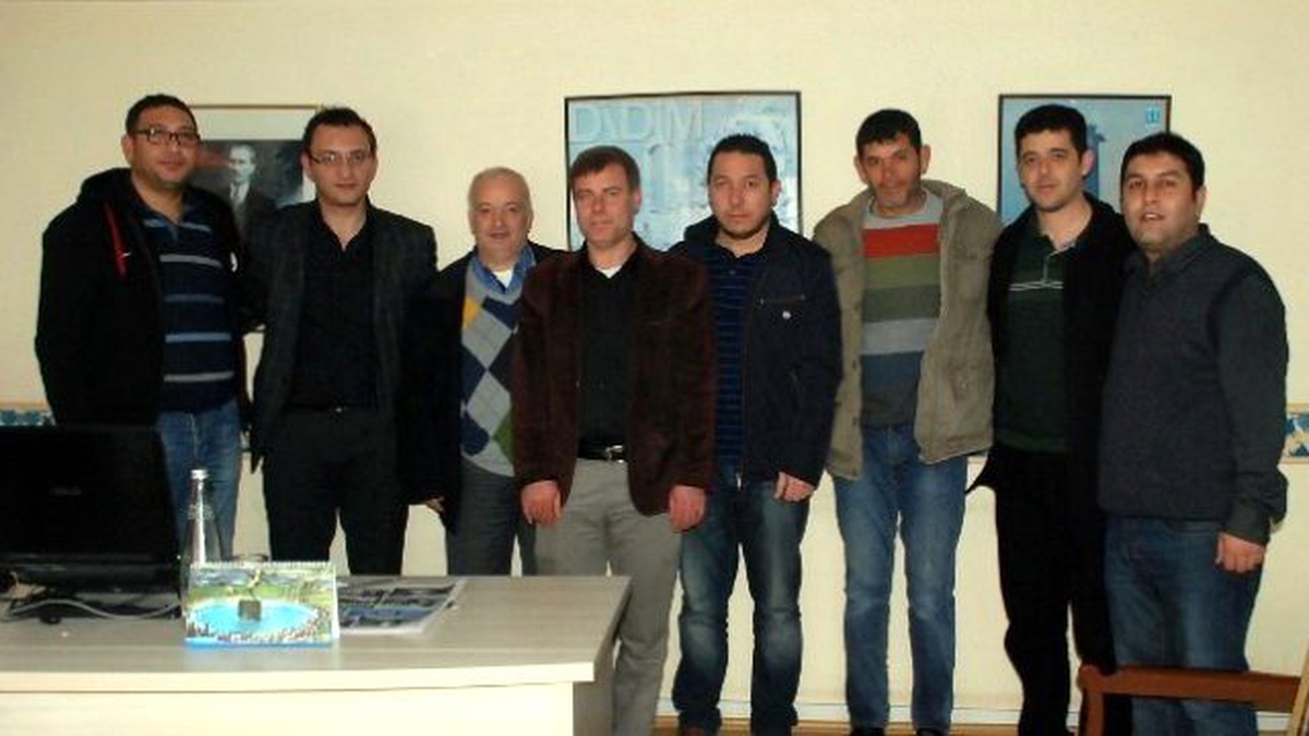 Didim 75 Gençlik Oluşumu İha Didim Muhabirine Teşekkür Plaketi..